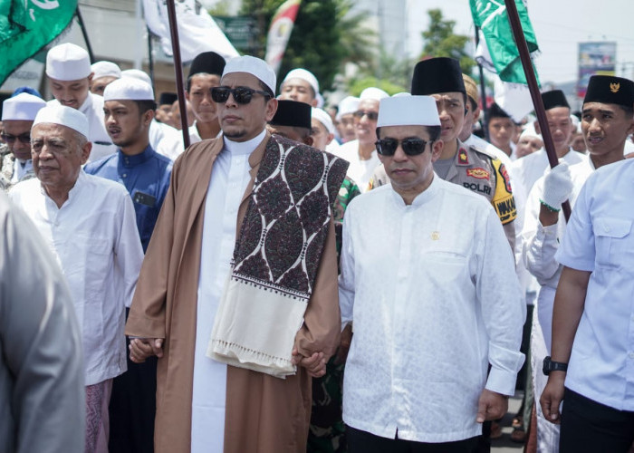 Anggota DPR RI Rizal Bawazier Sebut Maulid Nabi Pekalongan Bisa Jadi Pendingin Suasana Panas Pilkada 2024