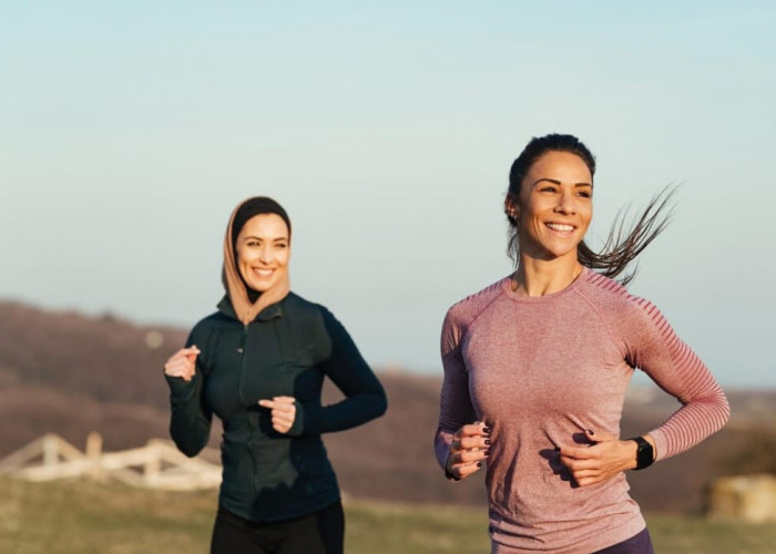 Tren Healing Silent Walking yang Viral untuk Mengurangi Stres dan Bagus untuk Kesehatan