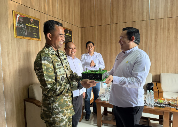 PLN UP3 Pekalongan dan Kodim Batang Perkuat Sinergi di Momen HUT TNI dan Hari Kesaktian Pancasila