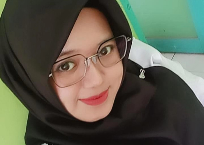 Pembelajaran IPA Tentang Zat Aditif Pewarna Alami Melalui Praktik Membatik Tie-dye