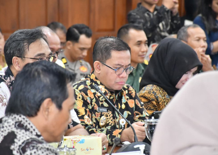 Pemkab Pekalongan Siap Sukseskan Program MBG, Wabup Sukirman Hadiri Rakor Percepatan MBG