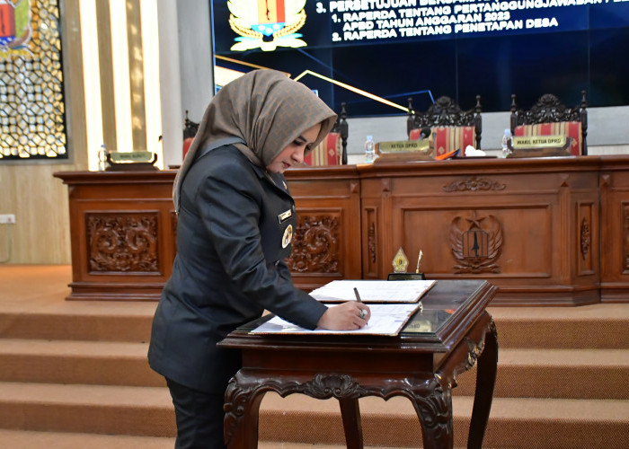 Bupati Fadia Arafiq Tanda Tangani Pakta Integritas Kepala Daerah Terkait KUA PPAS APBD Tahun Anggaran 2025