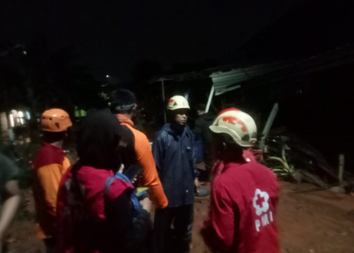 Puluhan Korban Banjir Bandang Desa Wangandowo Pekalongan Mengungsi, BPBD Siapkan Makan Sahur di Pengungsian