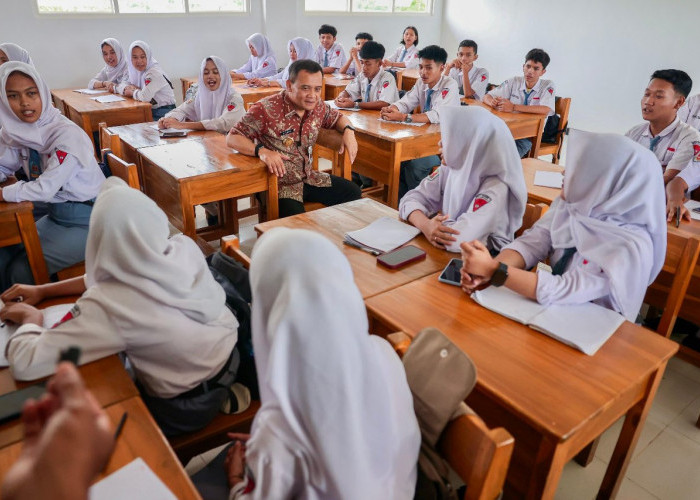 Buka SPMB 2026 Jenjang SMA/SMK, Ahmad Luthfi: No Titip No Jastip