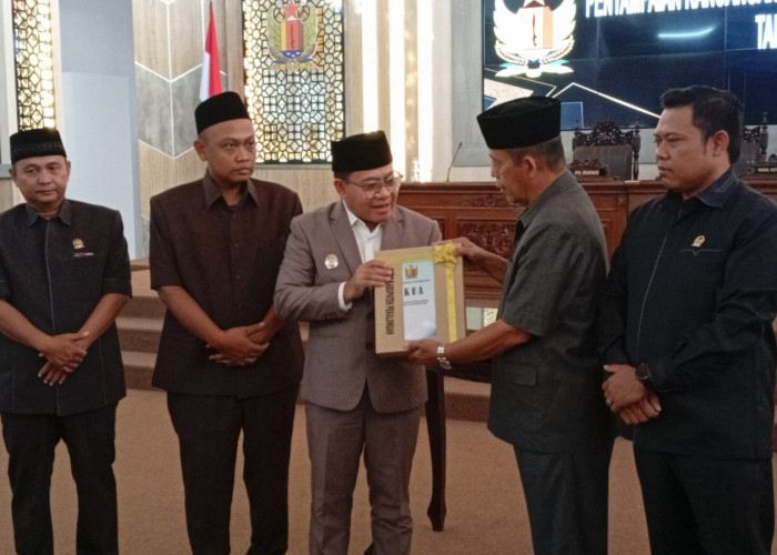 Pemkab Pekalongan Sampaikan Rancangan Perubahan KUA-PPAS APBD Tahun 2026 ke DPRD
