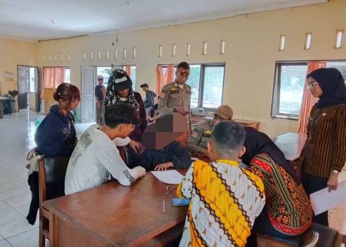 Satpol PP Tertibkan Pengamen di Lampu Merah Pekalongan, Ada yang Bawa Ondel-Ondel dan Menuju Jawa Timur