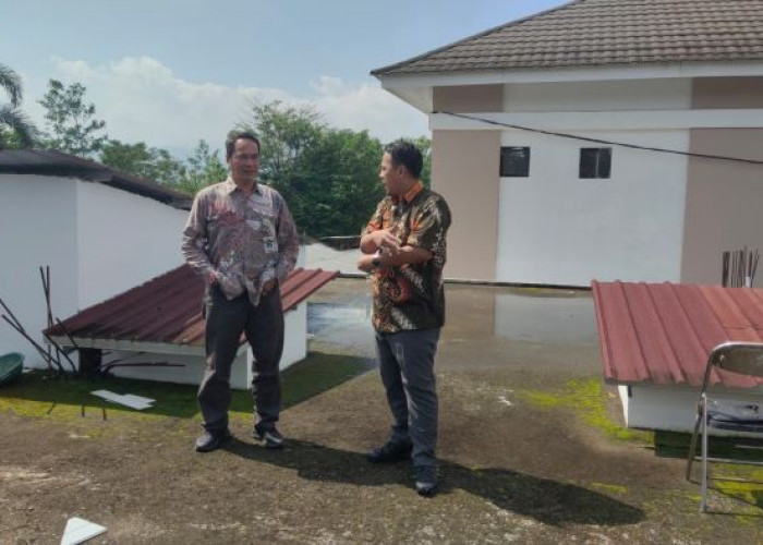 Gedung Labkesda Pekalongan Bocor Saat Hujan Deras, Sekda Langsung Turun Tangan