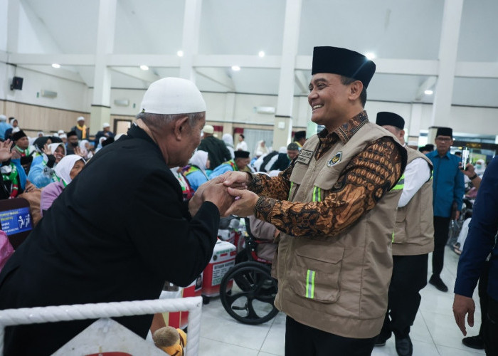 Sambut Kepulangan Jemaah Haji, Ahmad Luthfi Ingatkan Jemaah Jaga Kemabruran