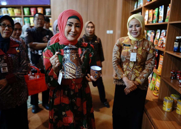 Gerakkan Sektor Ekonomi, Sebanyak 877 Prodak Dijual di Galeri Halal Jawa Tengah