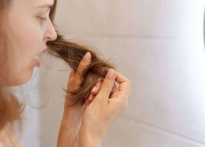 4 Cara Mengatasi Rambut Rontok Secara Alami di Rumah, Hasil Terlihat Dalam 1 Minggu