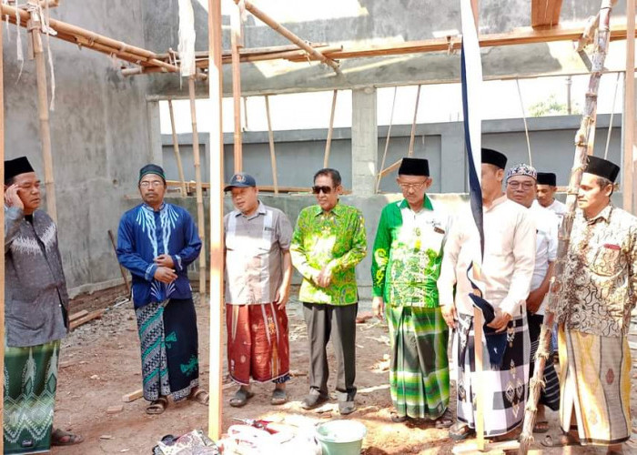 Tradisi Munggah Molo Pembangunan Gedung TPA Al Huda Wonoyoso