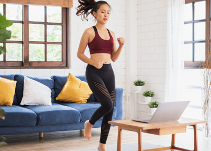 5 Olahraga Mengecilkan Perut di Rumah yang Murah Meriah, Efektif Usir Lemak