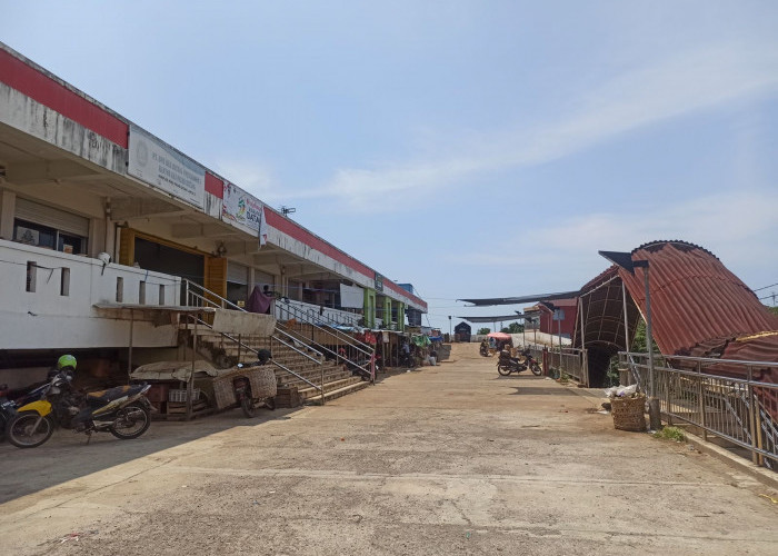 Tata Pedagang di Luar Pasar, Disperindgkop dan UKM Batang Bakal Revitalisasi Ram Barat Lantai 2 Pasar Batang
