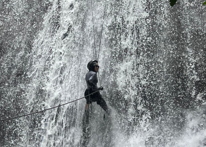 Viral di Media Sosial, Wisata Canyoning Curug Blanten Jadi Favorit Anak Muda Pekalongan