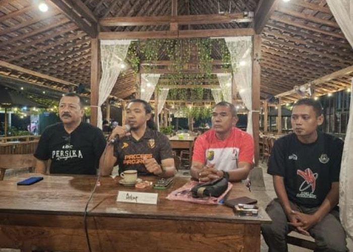 ASKAB PSSI Kab. Pekalongan Dorong Peningkatan Kompetensi Wasit Lewat Forum Evaluasi dan Pembinaan