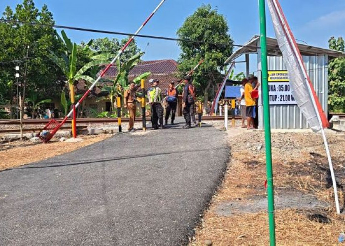 Sempat Ditutup Usai Ibu dan Dua Anak Tewas Tertabrak Kereta, Perlintasan Tengengwetan Akhirnya Dibuka Lagi 