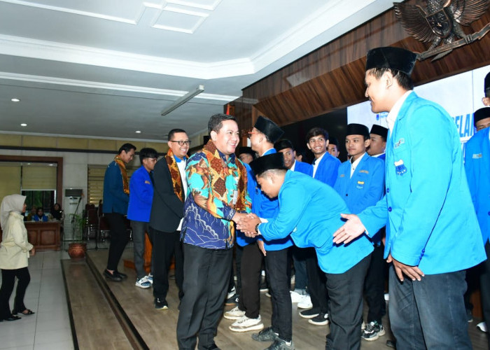 Plt Bupati Pekalongan Sukirman Tekankan Percepatan Gerakan dan Konsistensi Program dalam Pelantikan PMII