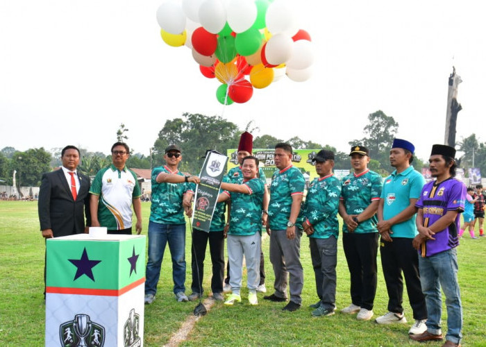 Plt Bupati Pekalongan Sukirman Dorong Kebangkitan Sepak Bola Wanita Lewat Dandim Cup 2026