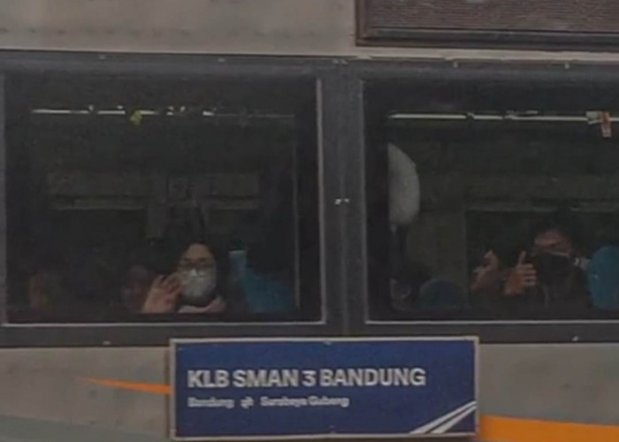Viral! KLB Angkut Rombongan SMAN 3 Bandung untuk Study Tour, Ternyata Begini Cara Sewa Kereta Api