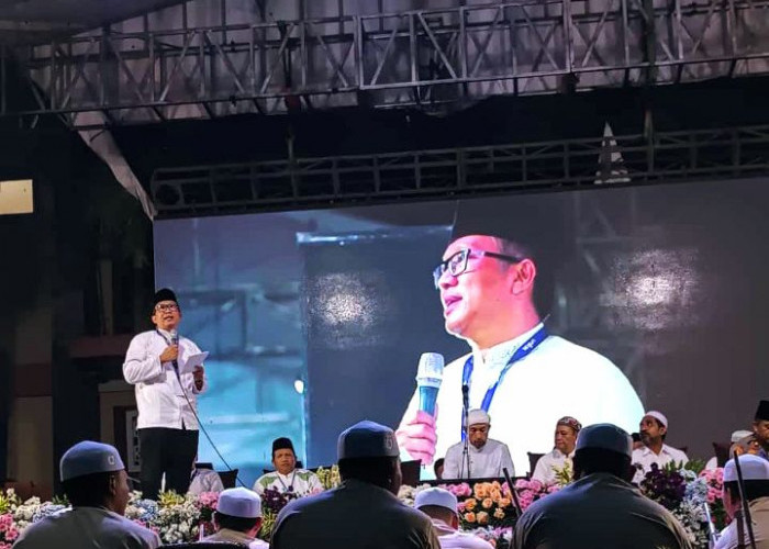 Puncak Dies Natalis Ke-43, Unikal Gelar Bersholawat Bersama Azzahir dan Launching PMB 2025