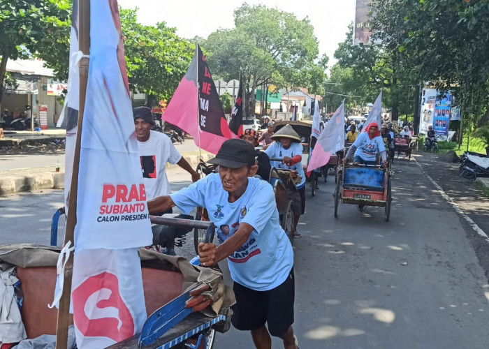 Ratusan Tukang Becak dan Ojek Gelar Pawai dan Dukung Prabowo - Gibran