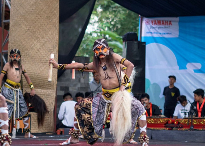 Yamaha Hadir Meriahkan Parakan Night Festival 2025, Rayakan HUT Kabupaten Temanggung ke-191