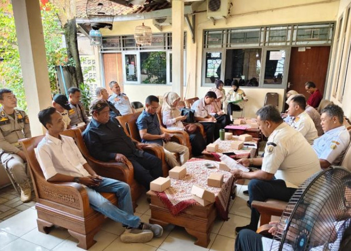 Satpol PP Pekalongan Tertibkan PKL Gemek dan Doro, Tak Langsung Bongkar, Ini Tahapan yang Dilakukan