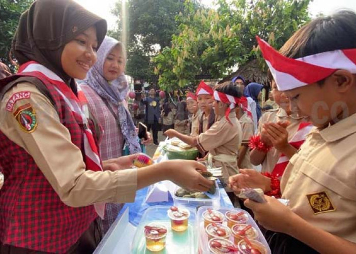 Dukung P5, Siswa SDN Pasekaran 01 Belajar Wirausaha Sejak Dini