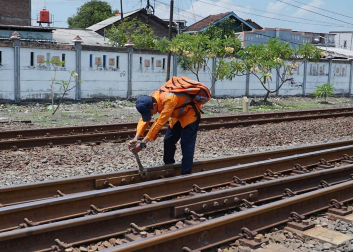 KAI Daop 4 Semarang Pastikan Keselamatan Perjalanan dengan Terjunkan 125 Petugas Pemeriksa Jalur