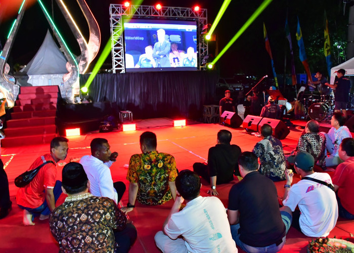 Plt. Bupati Pekalongan Sukirman: Nobar Piala Dunia Jadi Momentum Bangkitkan UMKM Lokal