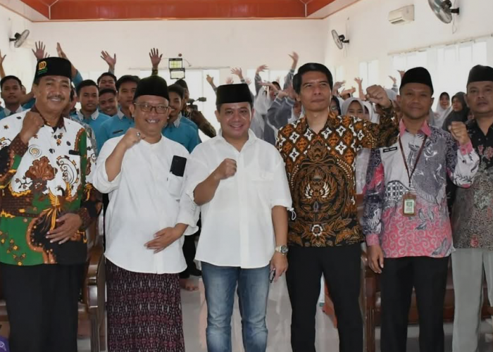 Wakil Bupati Sukirman Hadiri Kegiatan Pelatihan Dai Medsos, Gerakan Santri Menulis di Pekajangan