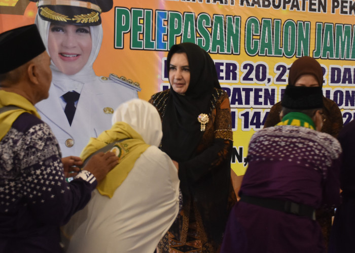 Bupati Pekalongan Fadia Arafiq Lepas Keberangkatan 356 Jamaah Calon Haji Kloter 22 Tahun 2025