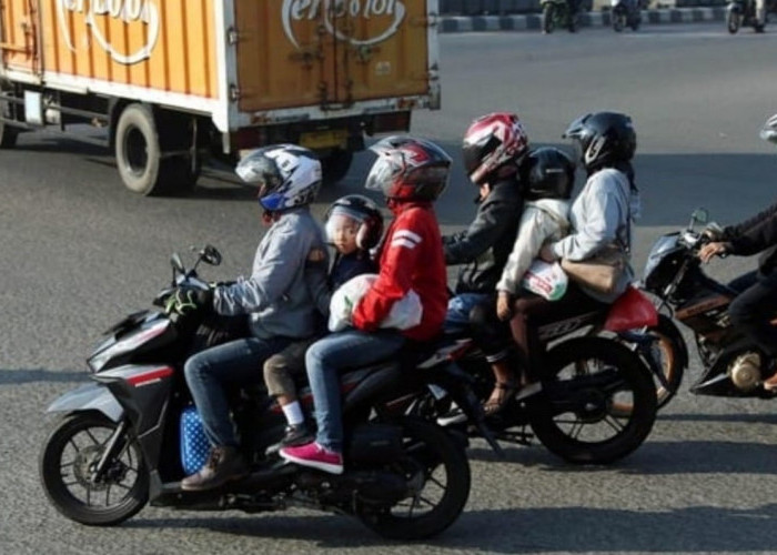 Tips Cari Aman Honda, Pengendara Jaga Etika Selama Berkendara 