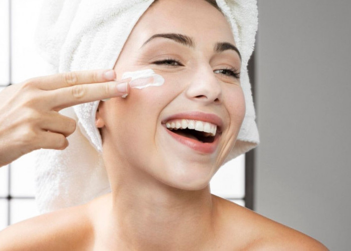 5 Sunscreen Murah yang Ampuh Melawan Flek Hitam dan Kulit Kusam di Usia 40 Tahun