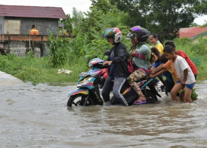 Jangan Panik, Inilah 5 Cara Mengatasi Motor Mati Mendadak di Jalan Raya, Auto Langsung Nyala Lagi!