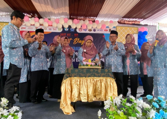 Rayakan HUT ke-80, SDN Kradenan 01 Cetak Generasi Emas Lewat Market Day dan Parenting