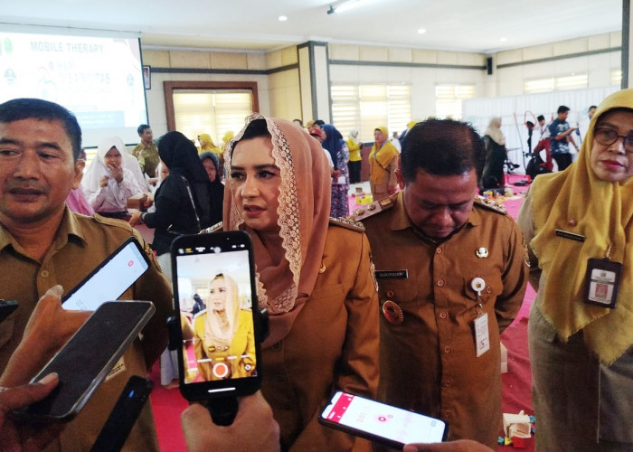 Bupati Fadia Arafiq Tiadakan Pesta Tahun Baru, Fokus Doa dan Donasi untuk Korban Bencana