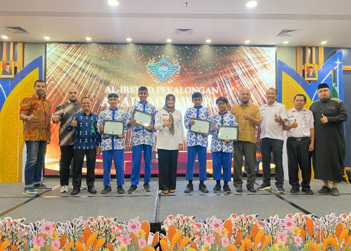 Perguruan Al Irsyad Pekalongan Gelar Akademi Award Perdana, Apresiasi 59 Murid dan 27 Guru Berprestasi