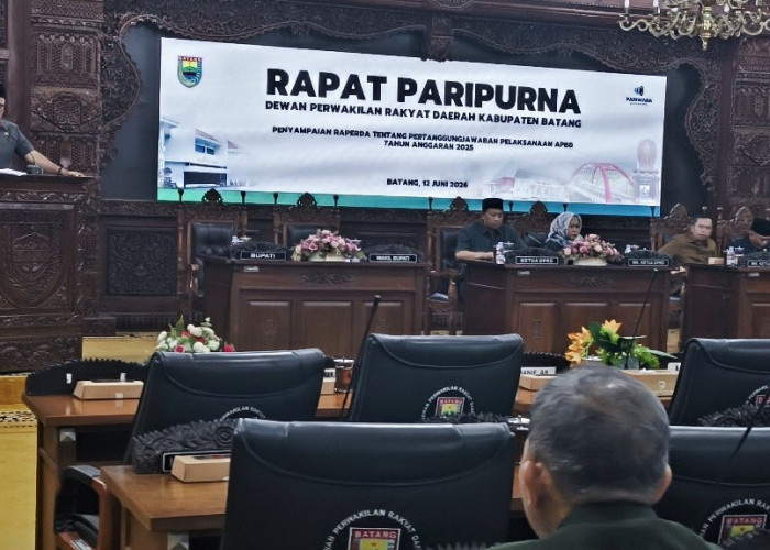 Bupati Batang Serahkan Raperda APBD 2025 ke Dewan, Sepuluh Tahun Raih Opini WTP dari BPK