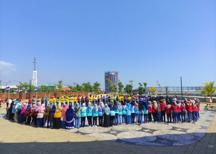 Libur Akhir Tahun Dongkrak Kunjungan TWL Pantai Pasir Kencana Pekalongan