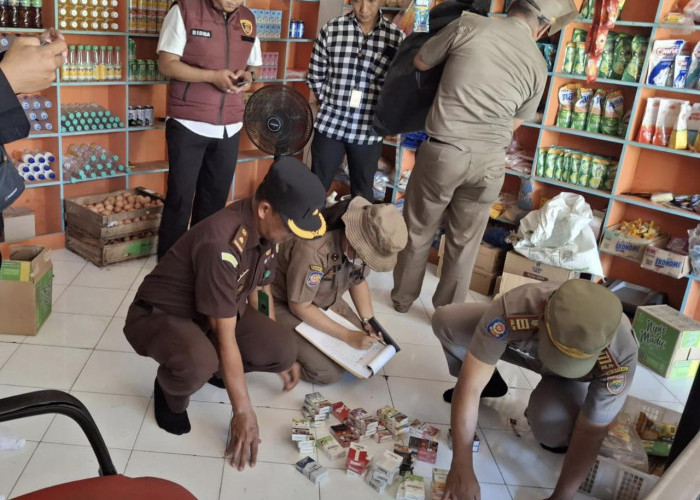 Gempur Rokok Ilegal di Batang, Satpol PP Sita 11.180 Batang dan Denda Pedagang Rp25,4 Juta