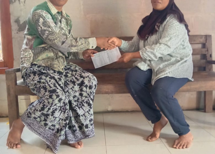 NU Care LAZISNU Kabupaten Pekalongan Salurkan Bantuan bagi Warga Terdampak Puting Beliung di Pedawang