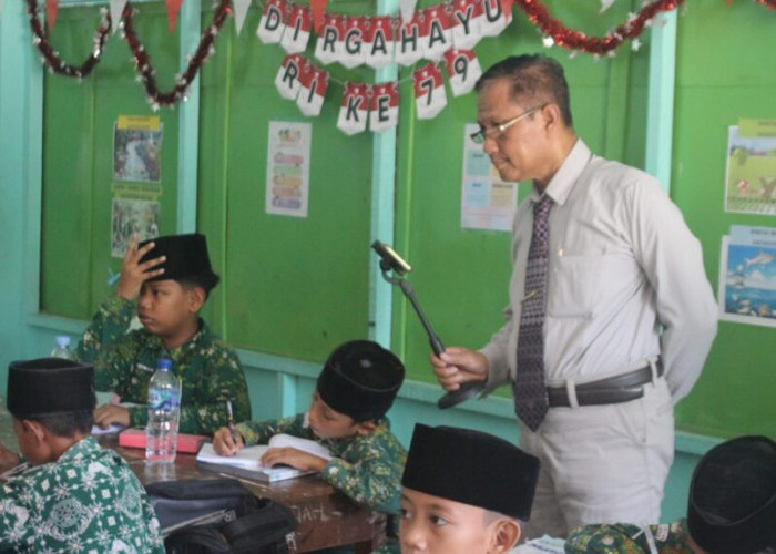 13 Madrasah Naungan LP Ma'arif NU Kabupaten Pekalongan Raih Nilai Akreditasi A