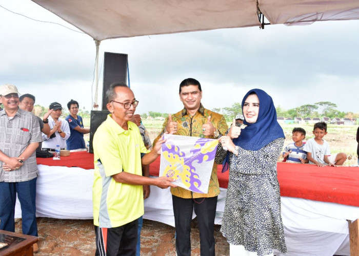 Bupati Pekalongan Fadia Arafiq Bangga Atas Suksesnya Kejurnas Turnamen Layang-layang Desa Paweden 