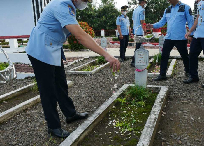 Peringati Hari Bhakti Imigrasi dengan Tabur Bunga di TMP, Ini Pesan Kantor Imigrasi Pemalang