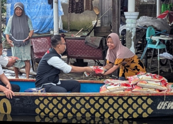 Matahari Pagi Indonesia Salurkan Bantuan ke Warga Desa Mulyorejo yang Hampir Sebulan Bertahan di Rumah Akibat 