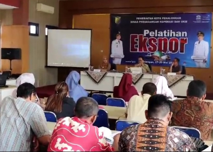 Perluas Pangsa Pasar, Pemkot Pekalongan Gelar Pelatihan Ekspor Bagi Puluhan Pelaku Usaha Batik dan Fesyen