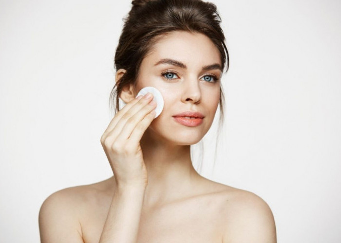 Ini Dia 3 Varian Toner Emina untuk Berbagai Jenis Kulit, Mana yang Cocok di Kamu? 