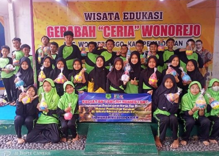 Kenalkan Kerajinan Tradisional, Siswa SD Muhammadiyah Kajen Belajar Gerabah
