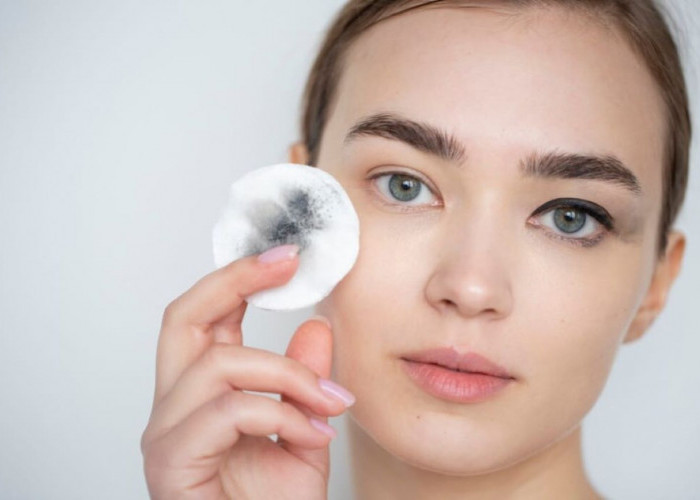 4 Rekomendasi Micellar Water Terbaik untuk Membersihkan Flek Hitam Membandel